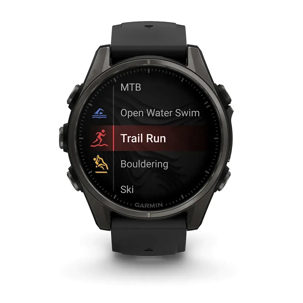 Garmin Fenix 8, 43 мм, AMOLED, Sapphire, угольно-черный DLC, пепельно-серый ремешок, фото 4 из 7