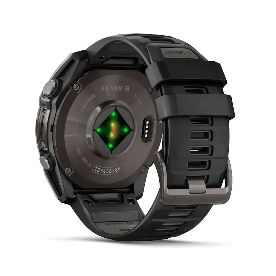 Garmin Fenix 8, 51 мм, AMOLED, Sapphire, угольно-серый DLC, пепельно-черный силиконовый ремешок, фото 4 из 7