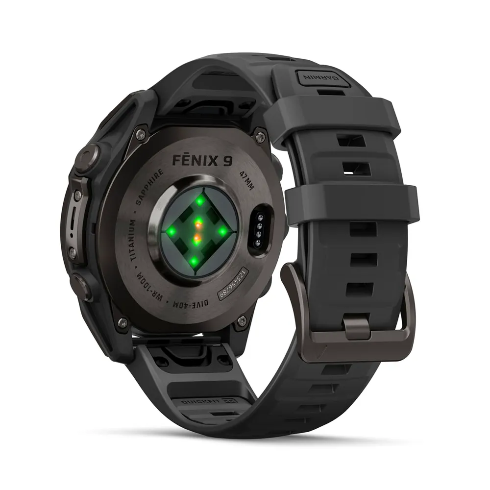 Garmin Fenix 9, 47 мм, титановый, угольно-серый DLC, черный силиконовый ремешок, фото 7 из 7