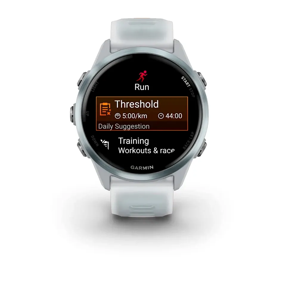 Garmin Forerunner 570, 42 мм, светло-серый, алюминиевый безель, облачно-голубой ремешок, фото 5 из 6