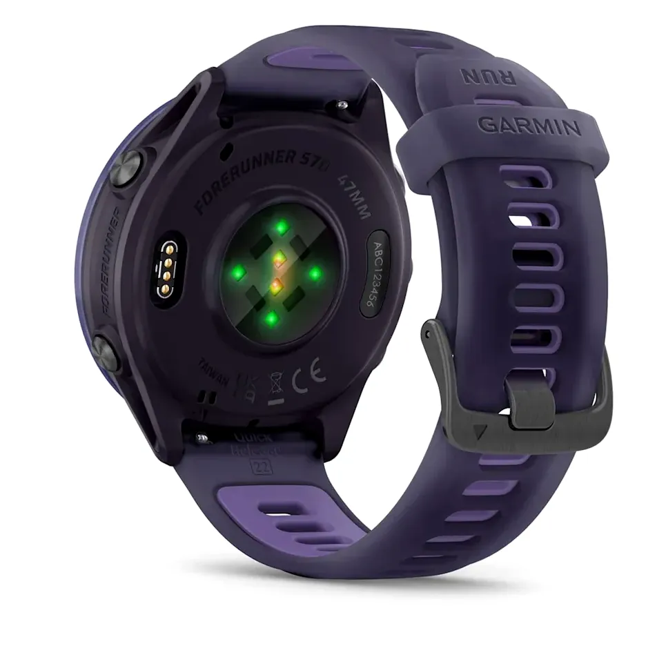 Garmin Forerunner 570, 47 мм, темно-серый, алюминиевый безель цвета индиго, пурпурный/индиго ремешок, фото 3 из 6