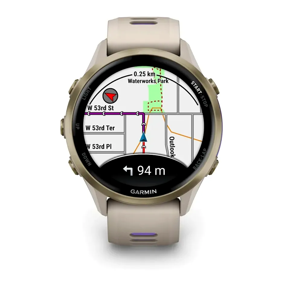 Garmin Forerunner 970, серые, золотистый титановый безель, с серым/индиго ремешком, фото 6 из 7